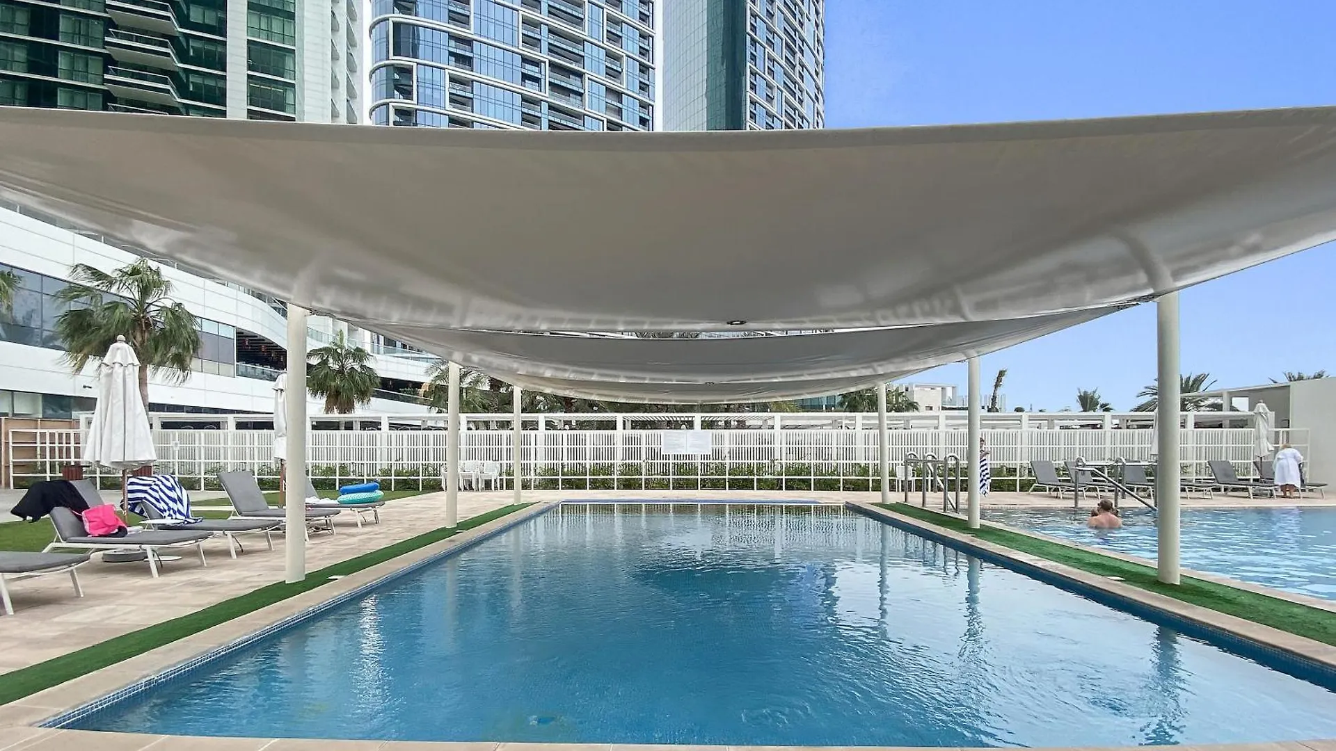 2 Bedroom With Direct Free Beach Access - Al Bateen Towers Dubai